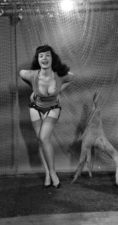Bettie Page 89