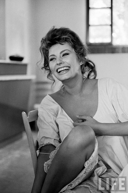 Sexy Sophia Loren 16