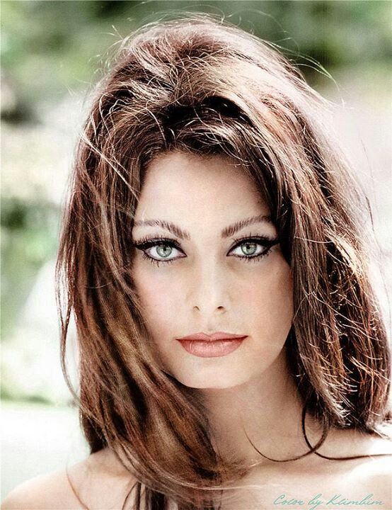 Sexy Sophia Loren 23