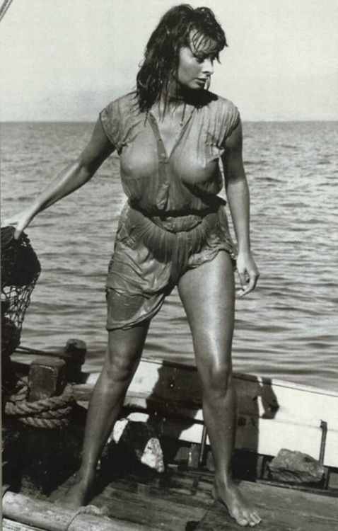 Sexy Sophia Loren 27