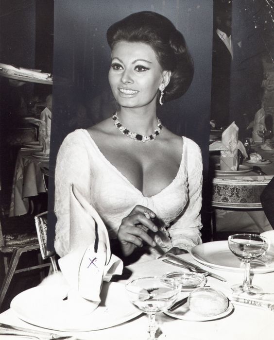 Sexy Sophia Loren 44