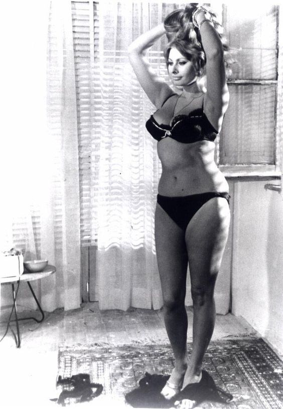 Sexy Sophia Loren 62