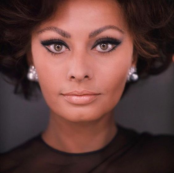 Sexy Sophia Loren 5