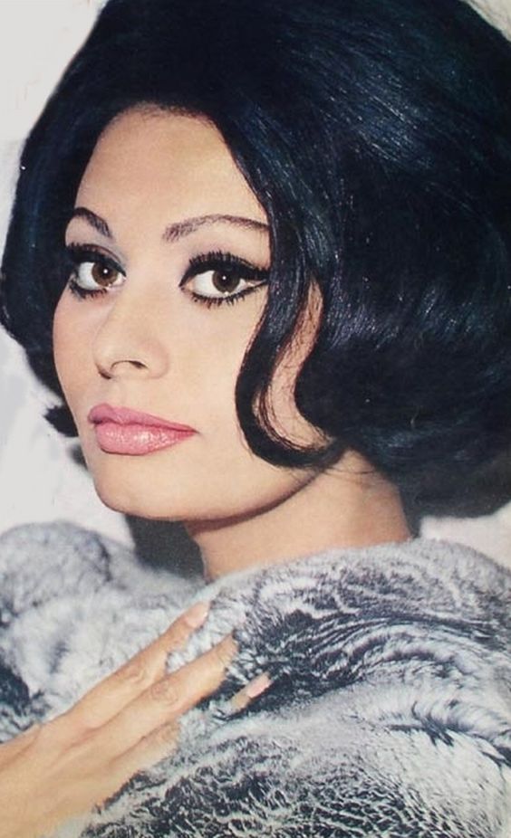 Sexy Sophia Loren 79