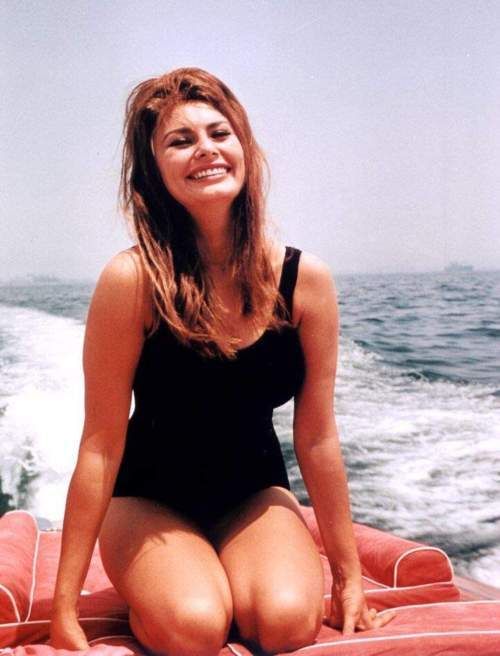 Sexy Sophia Loren 89