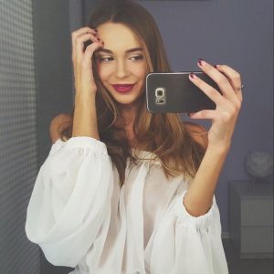 Lilia Ermak: Θα τη λατρέψεις γιατί ρίχνει το instagram το κορμί της (70