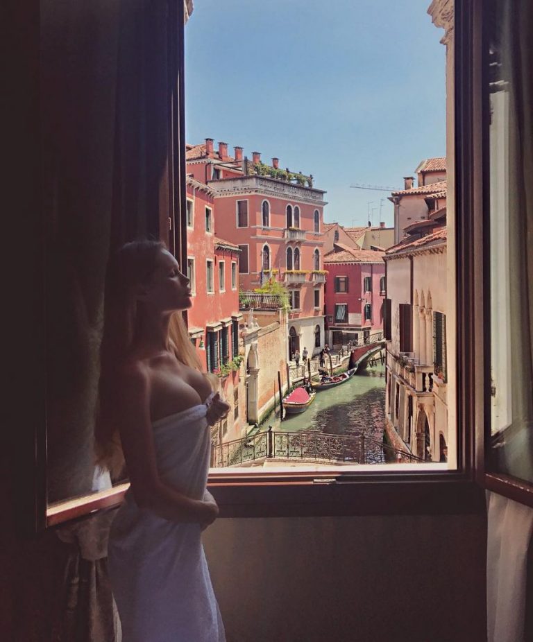 Η Olya Abramovich και η αγάπη της για την Ελλάδα | LifeViews