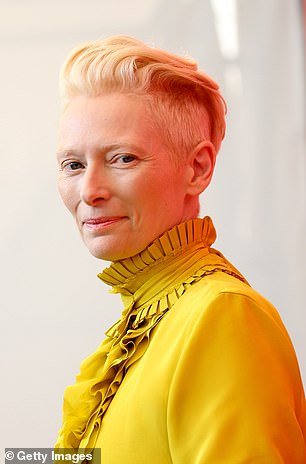 https://www.dailymail.co.uk/news/article-6267481/Tilda-Swinton-reveals-82-year-old-man-starred-alongside-new-movie.html